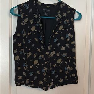 Anne Klein Women's Floral Sleeveless Top - Black and Blue